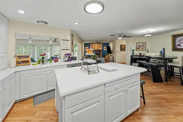 Listing Photo 25