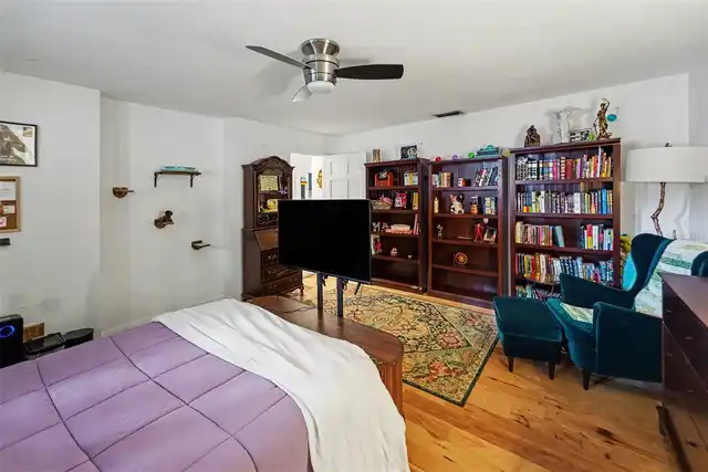 Listing Photo 43