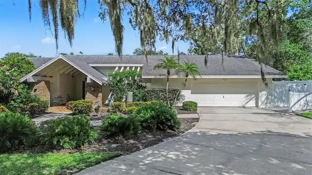 Listing Photo 8