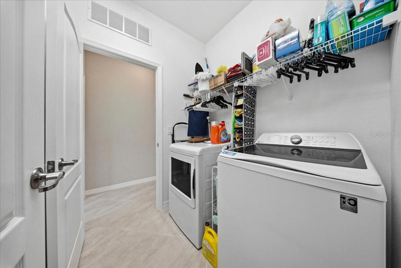 Listing Photo 9