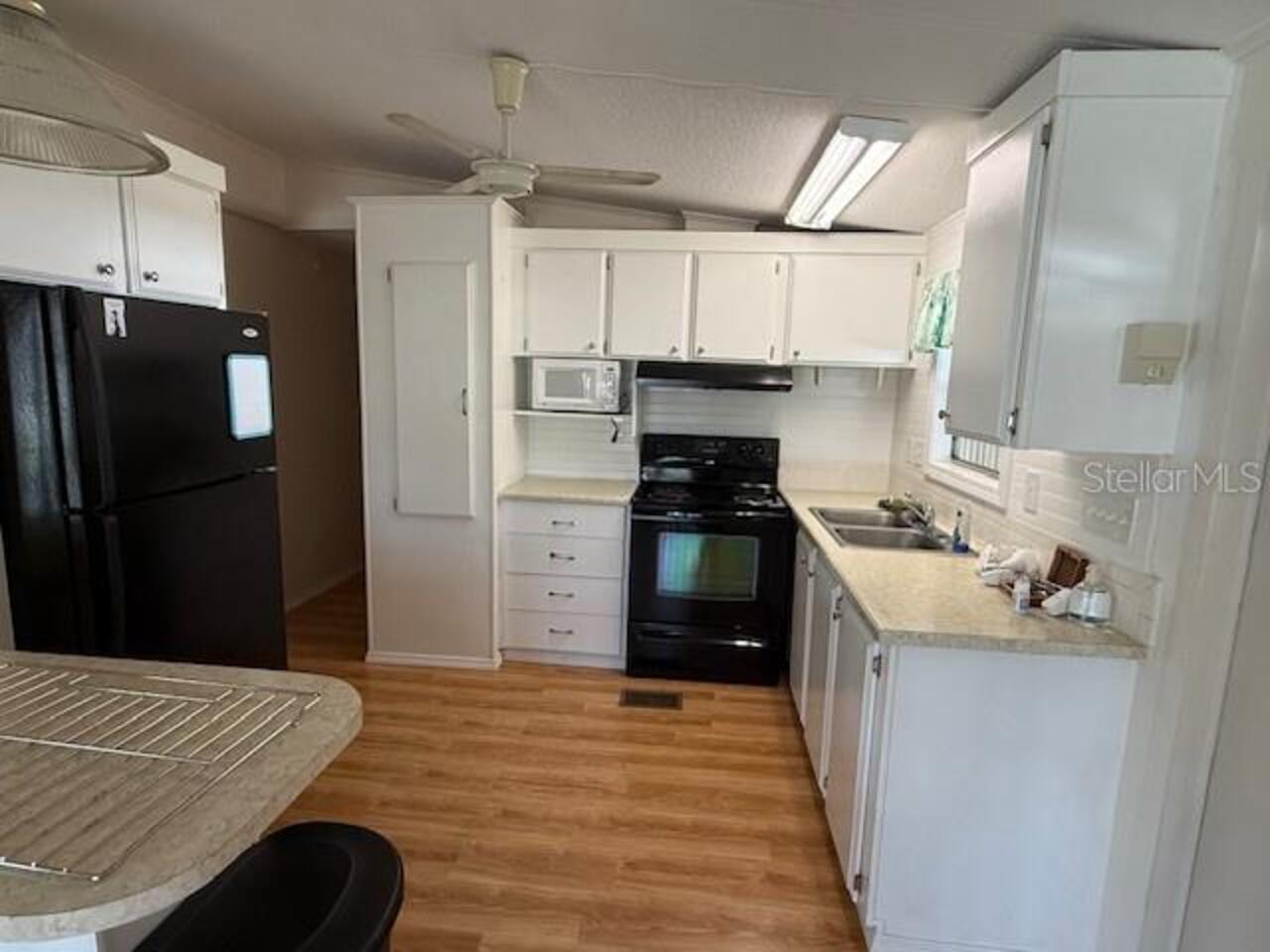 Listing Photo 6
