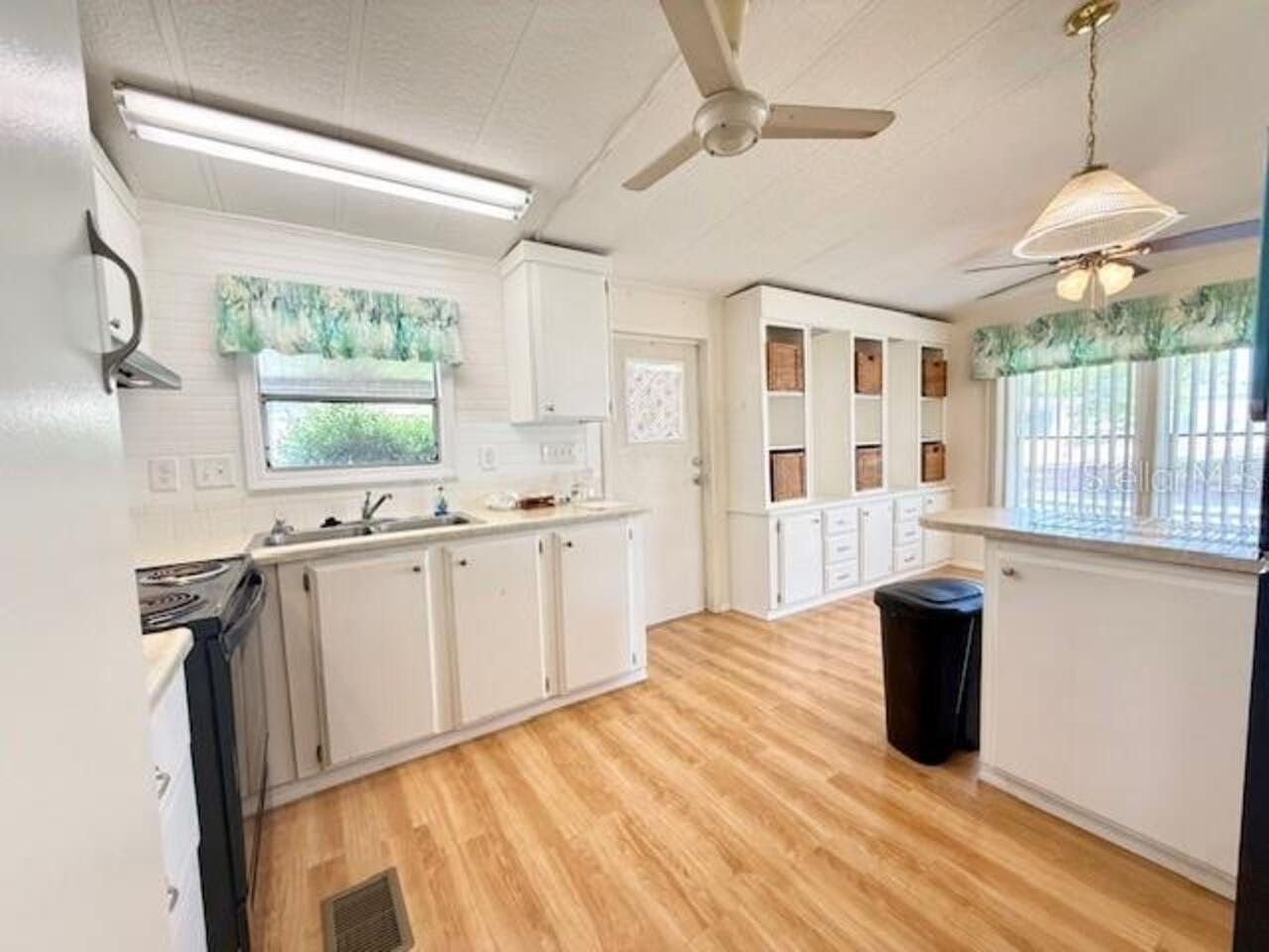 Listing Photo 7