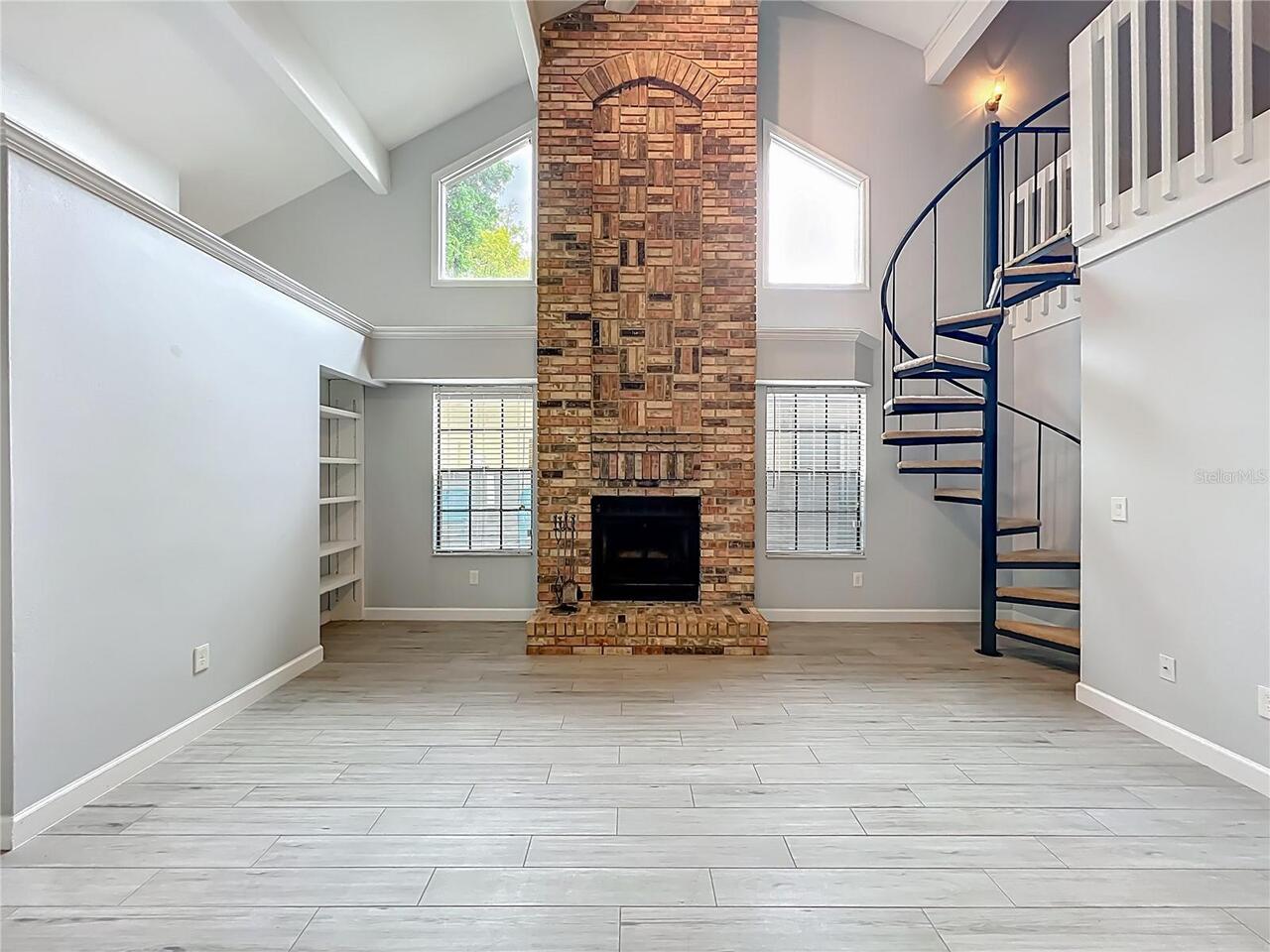 Listing Photo 8