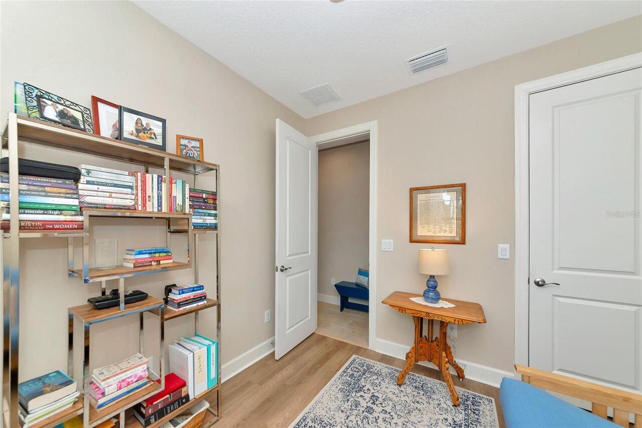 Listing Photo 17