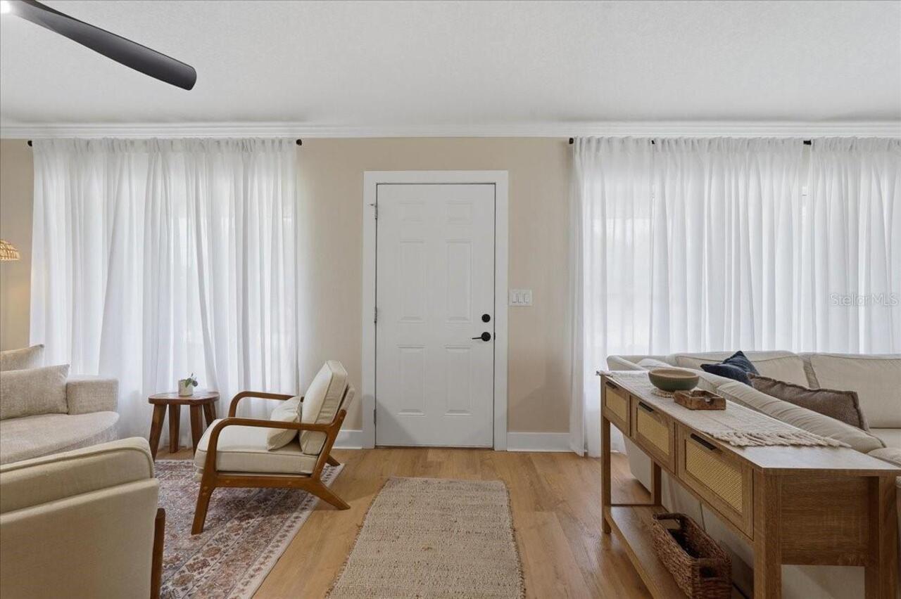 Listing Photo 10