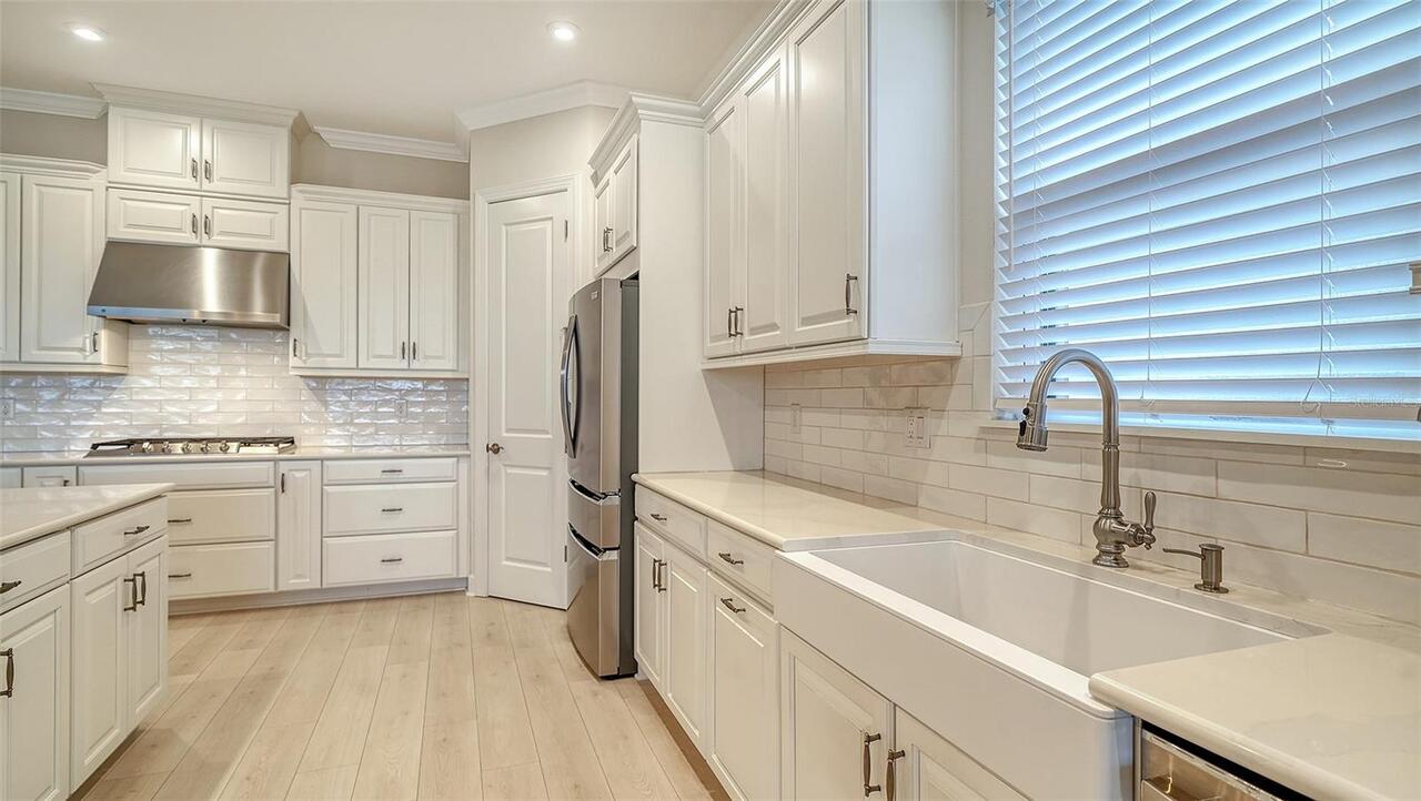 Listing Photo 17