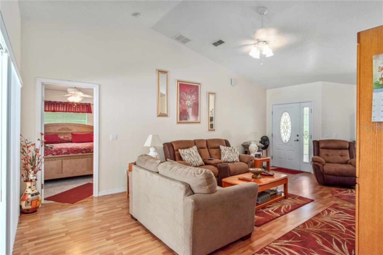 Listing Photo 14