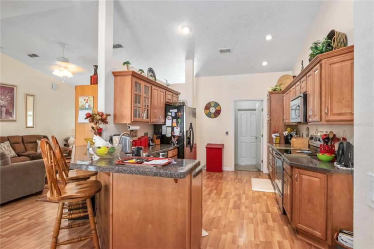 Listing Photo 17