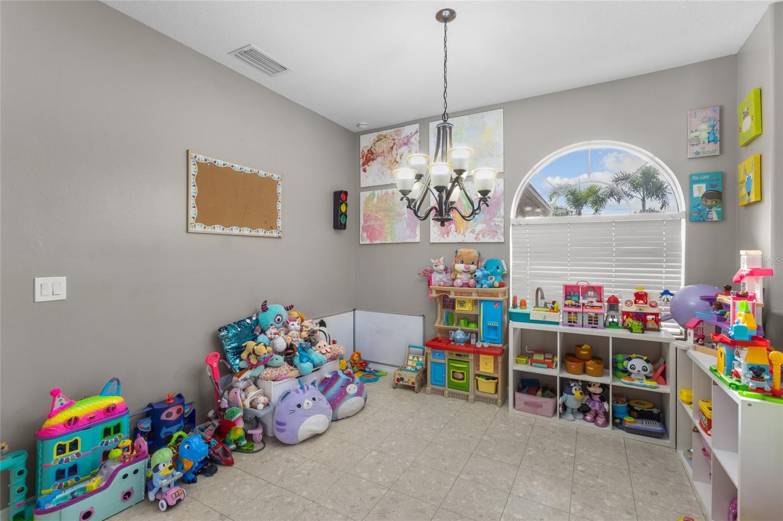 Listing Photo 18