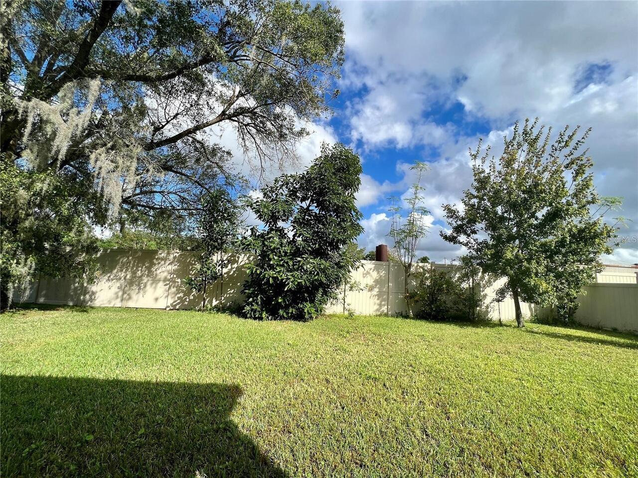 Listing Photo 14