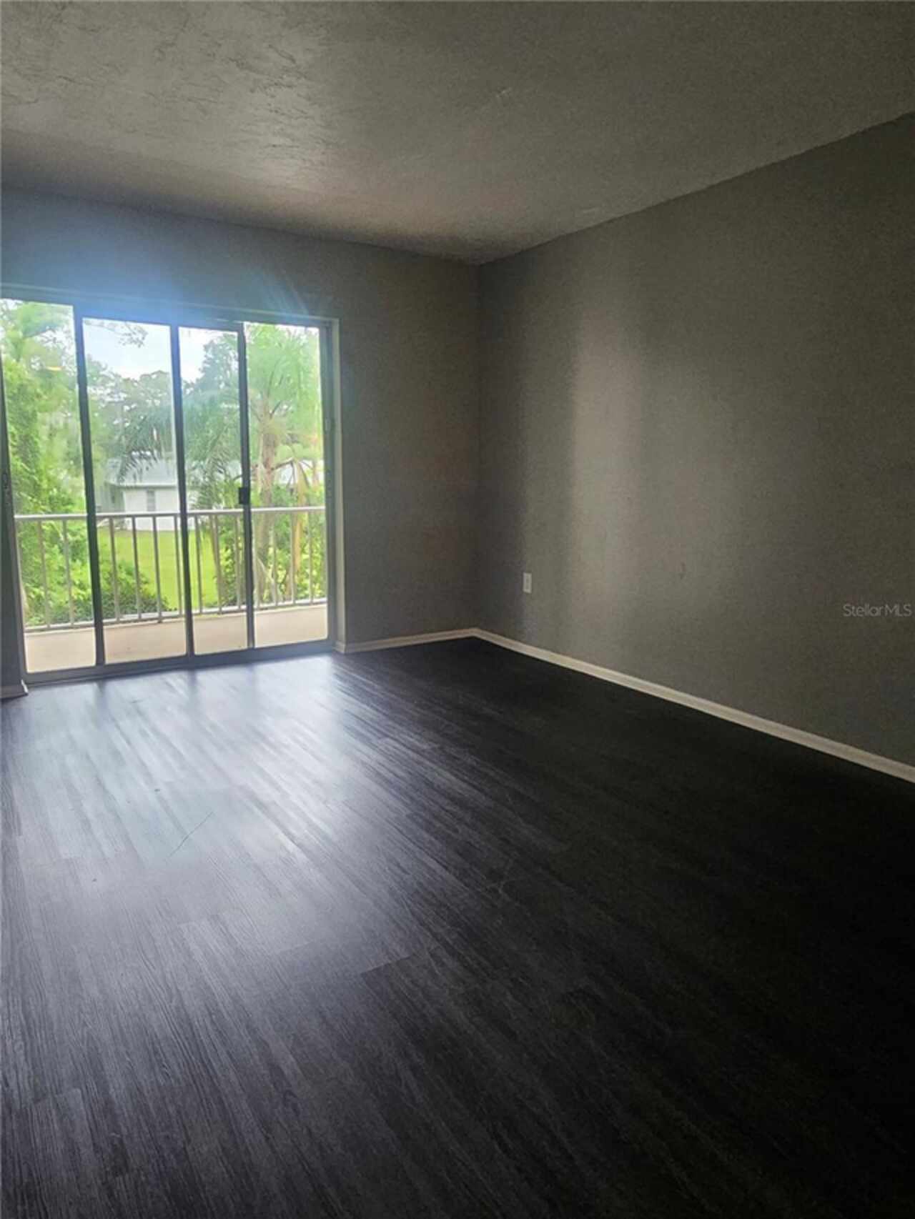 Listing Photo 14
