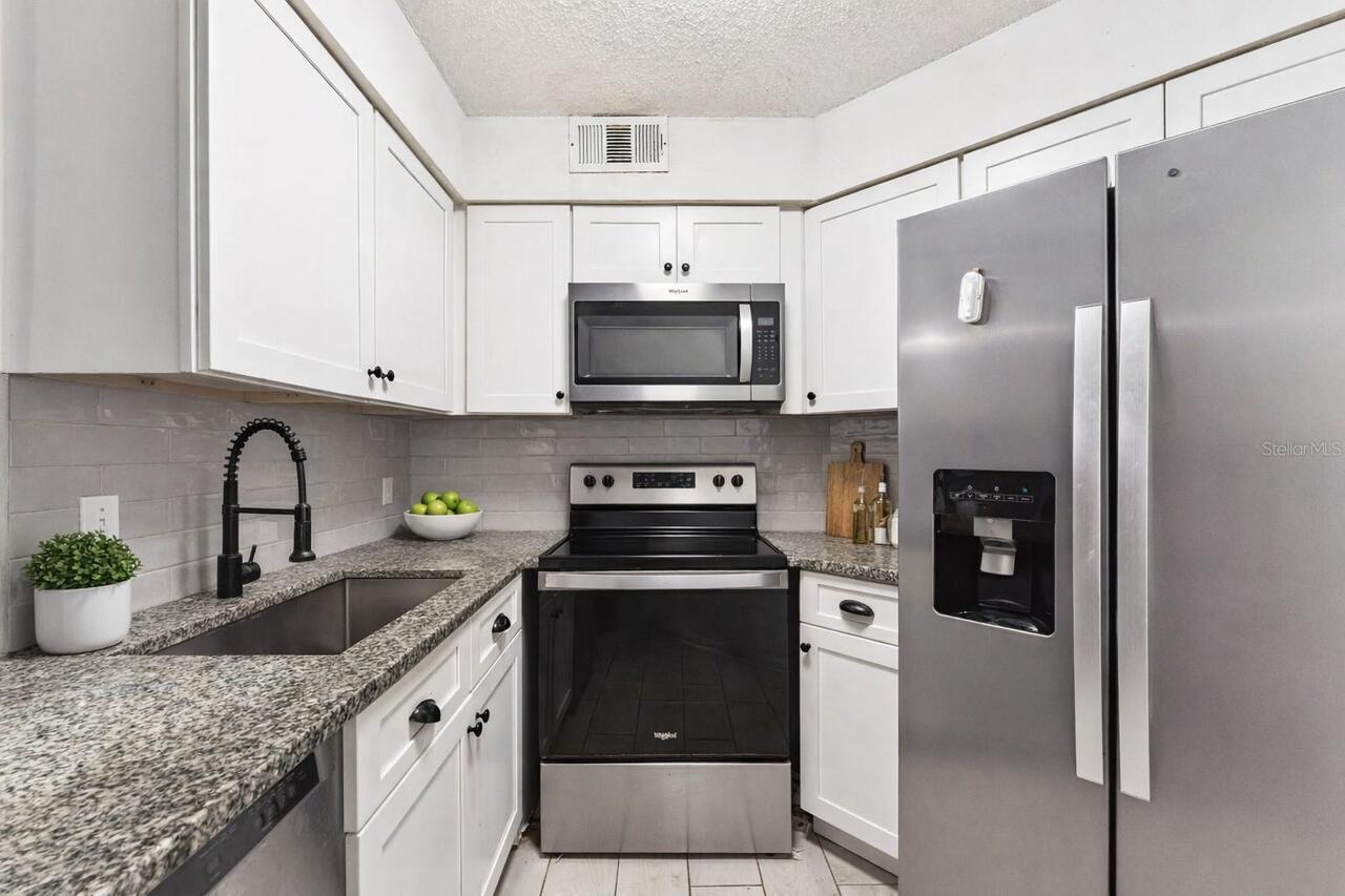 Listing Photo 10