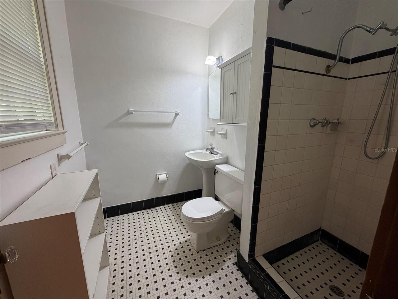 Listing Photo 18