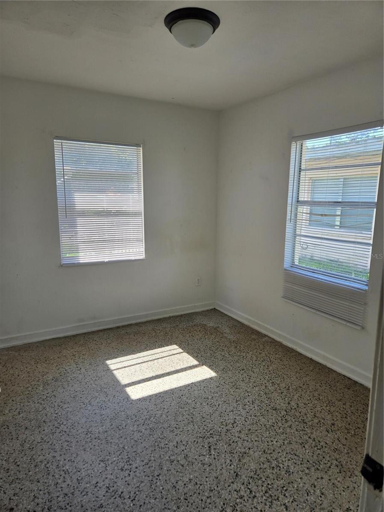 Listing Photo 7