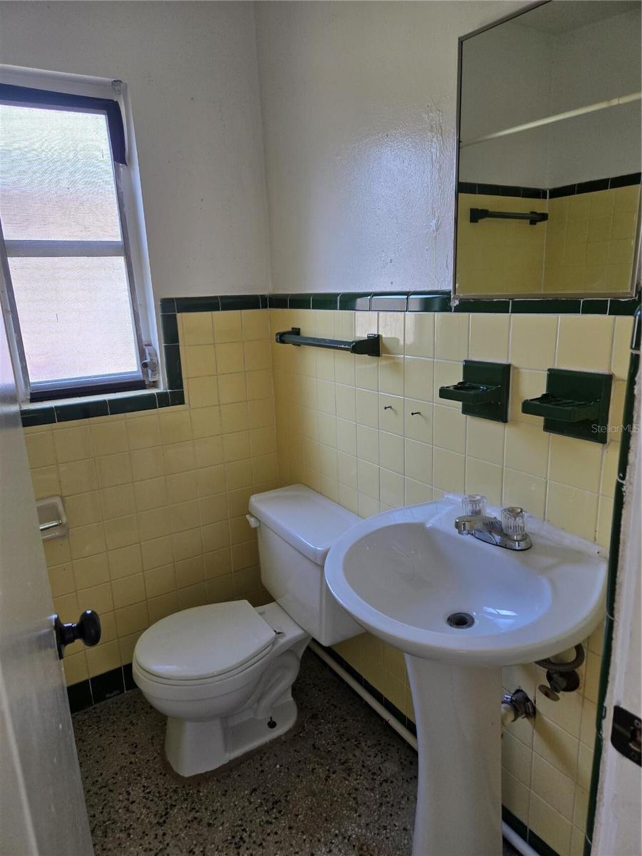 Listing Photo 8