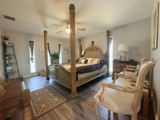 Listing Photo 16