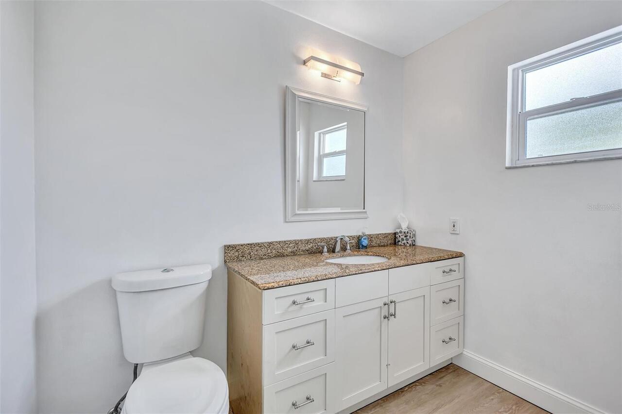 Listing Photo 22