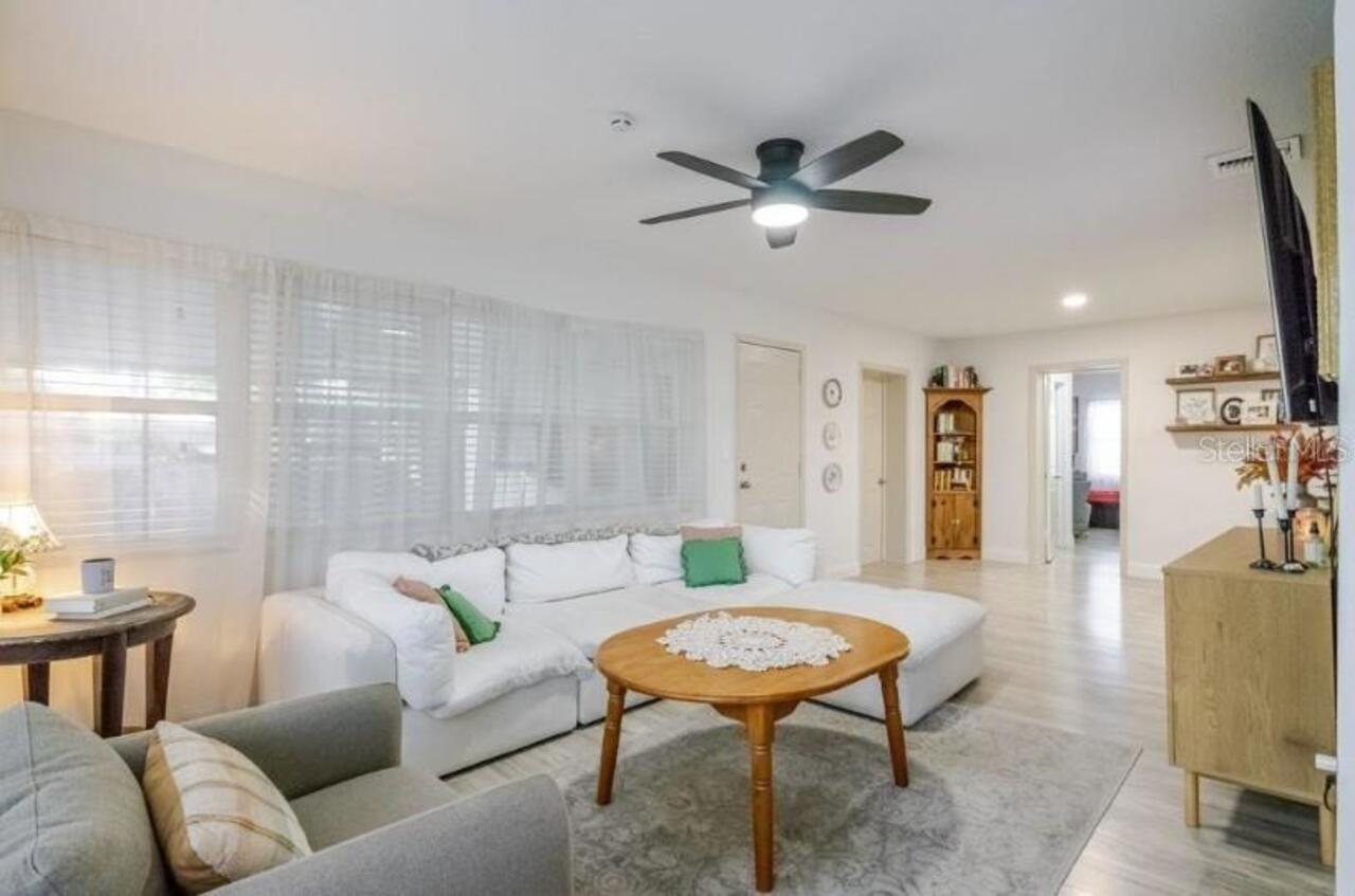Listing Photo 8