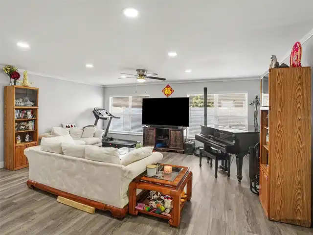 Listing Photo 33