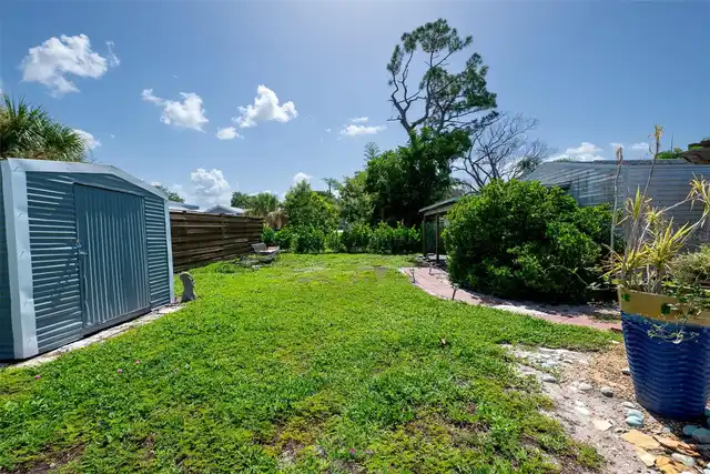 Listing Photo 16