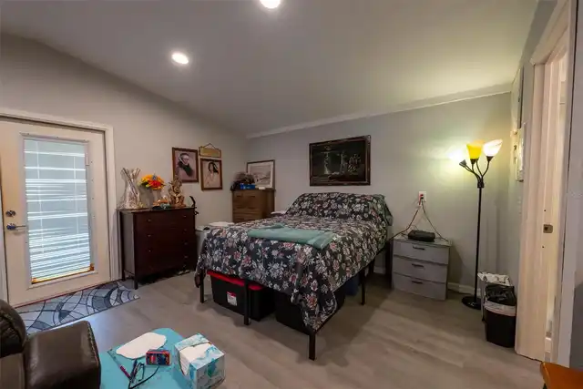 Listing Photo 19