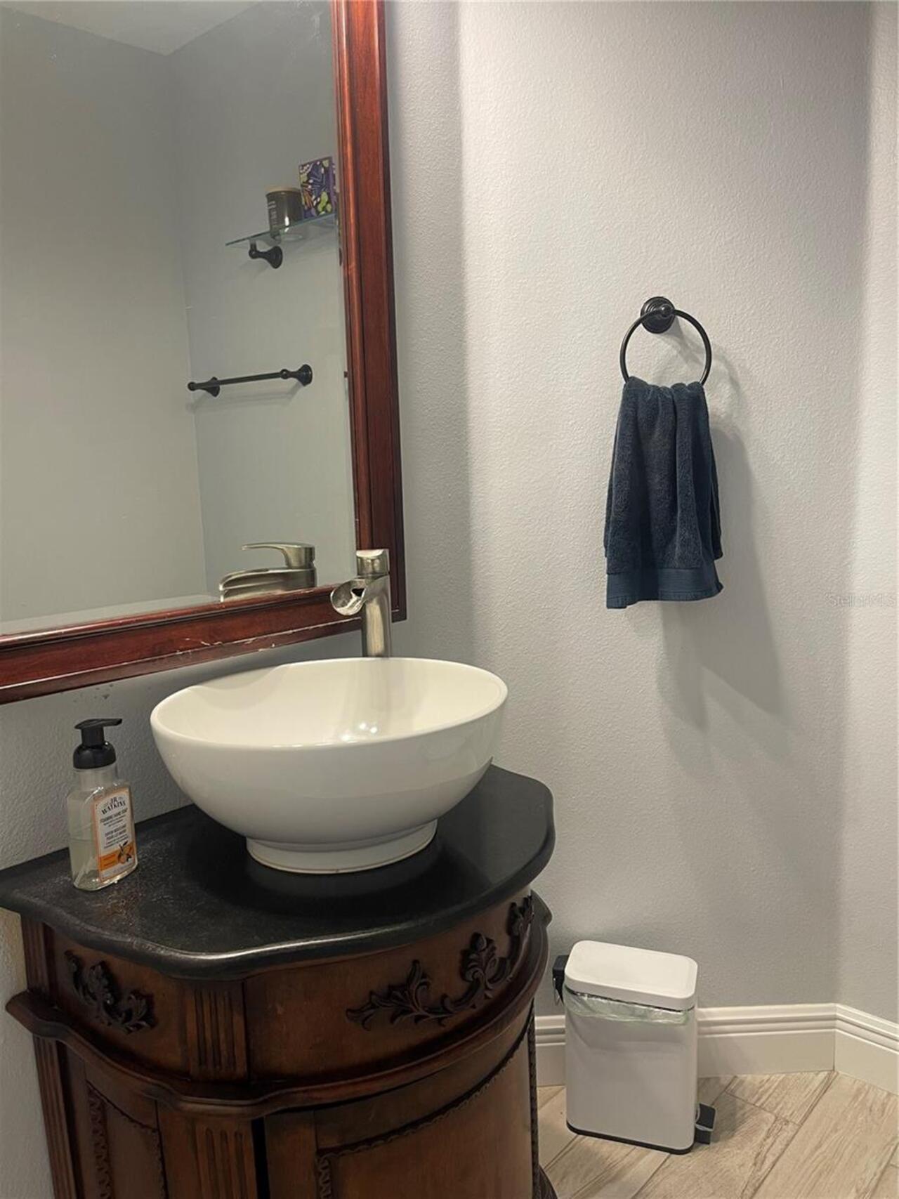 Listing Photo 9