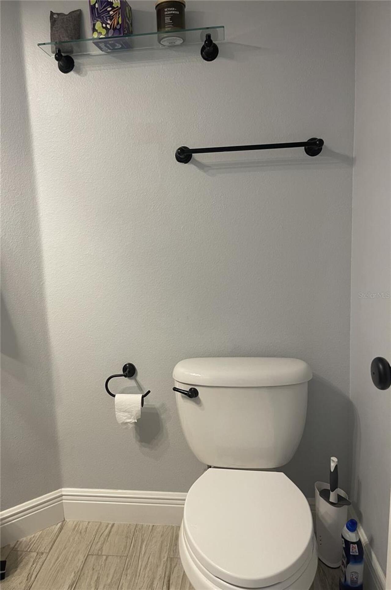 Listing Photo 10