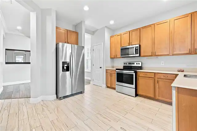 Listing Photo 8