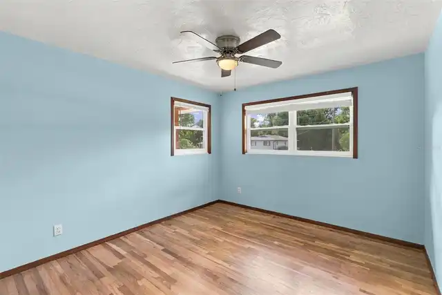 Listing Photo 29