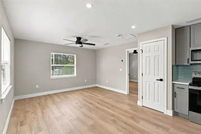 Listing Photo 35