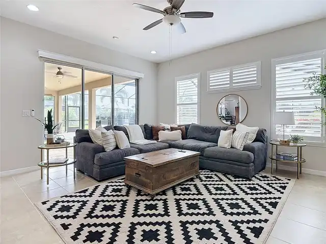 Listing Photo 7