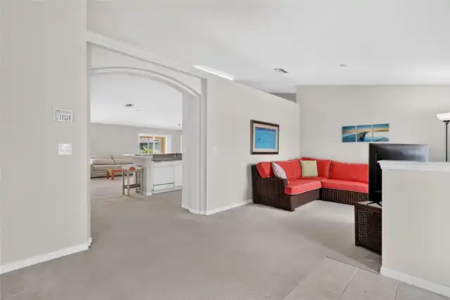 Listing Photo 16