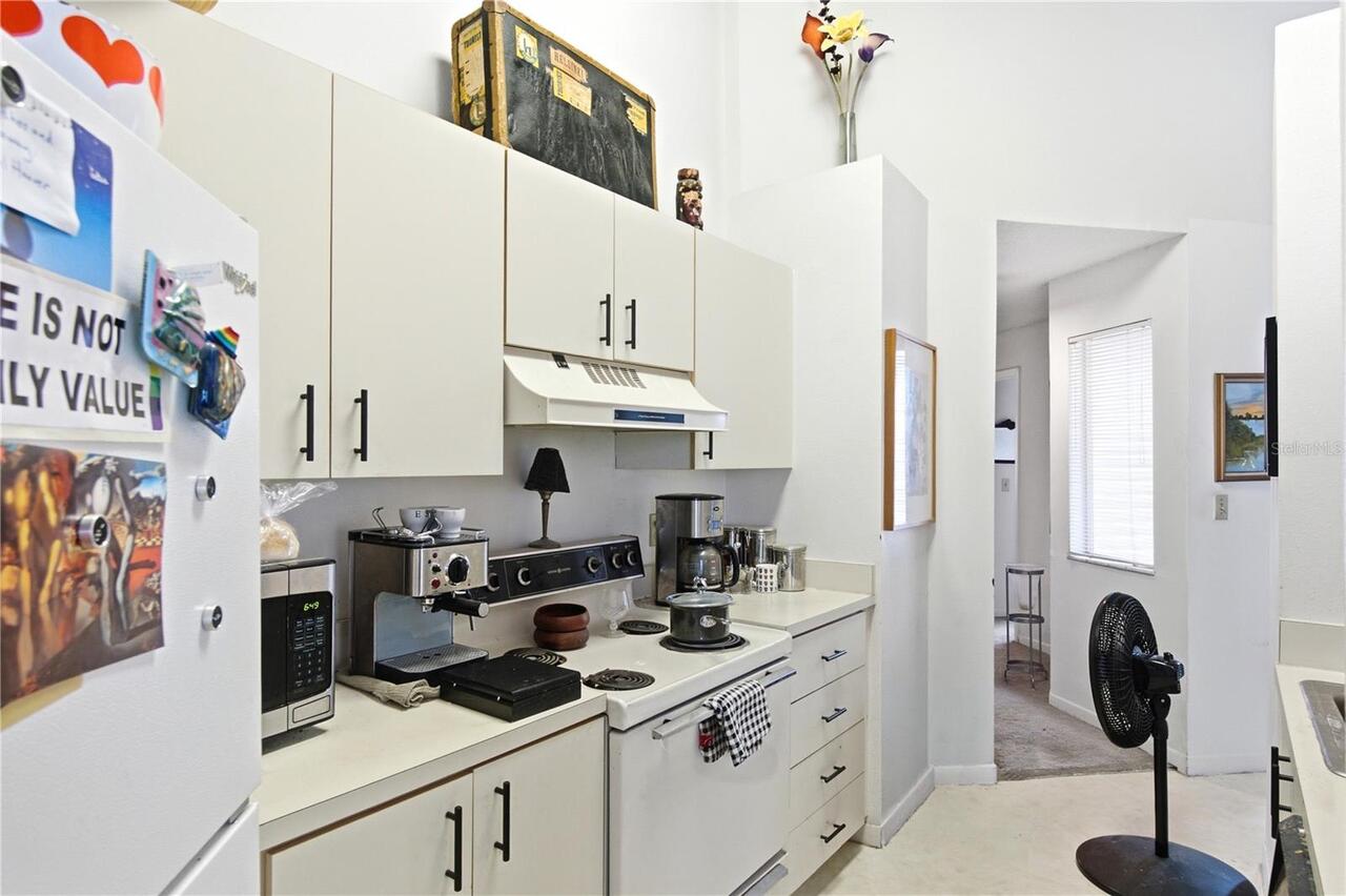 Listing Photo 9