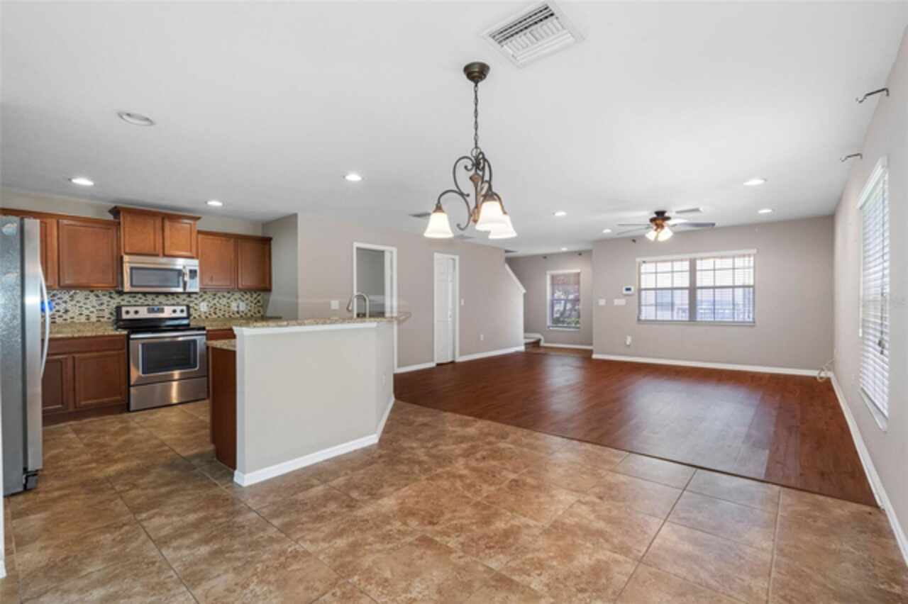 Listing Photo 7