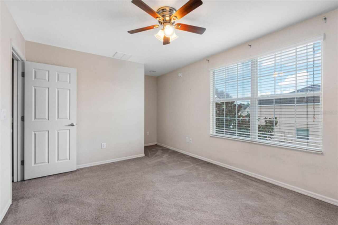 Listing Photo 14