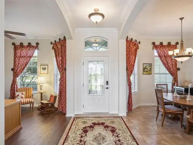 Listing Photo 11