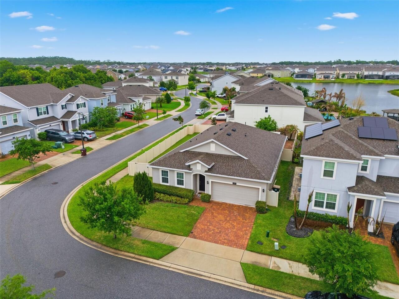 Listing Photo 8