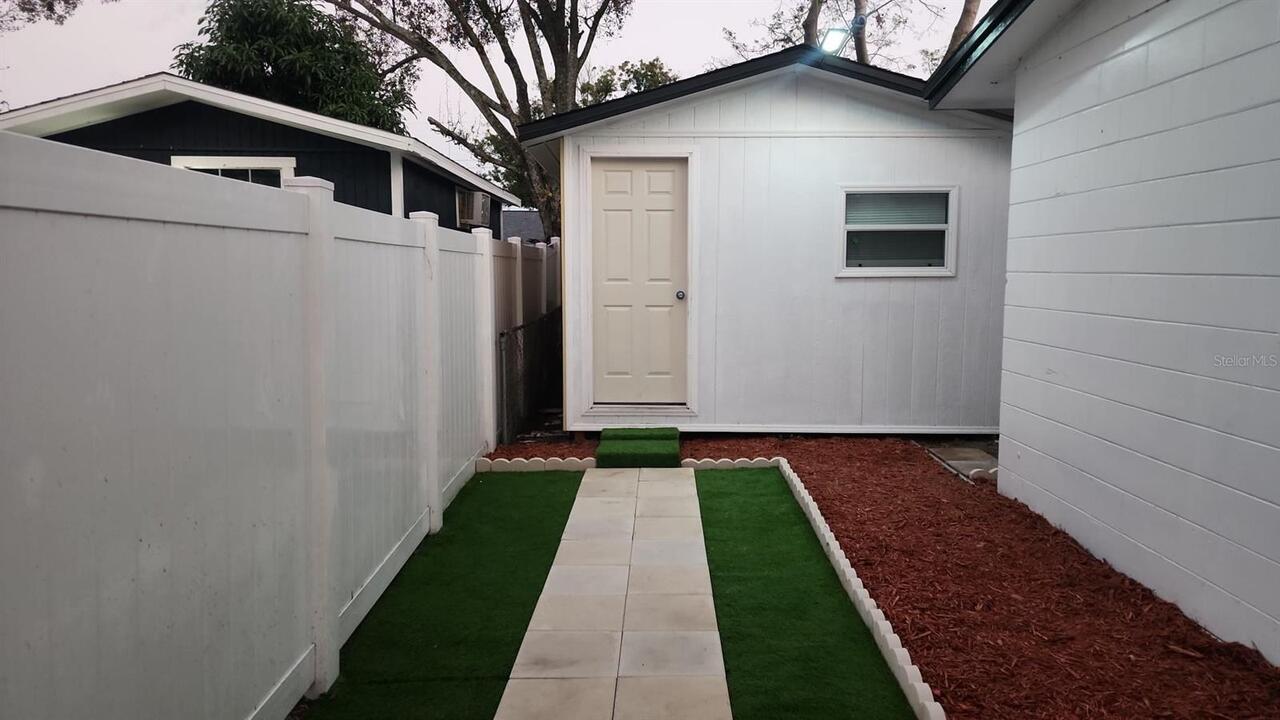 Listing Photo 10