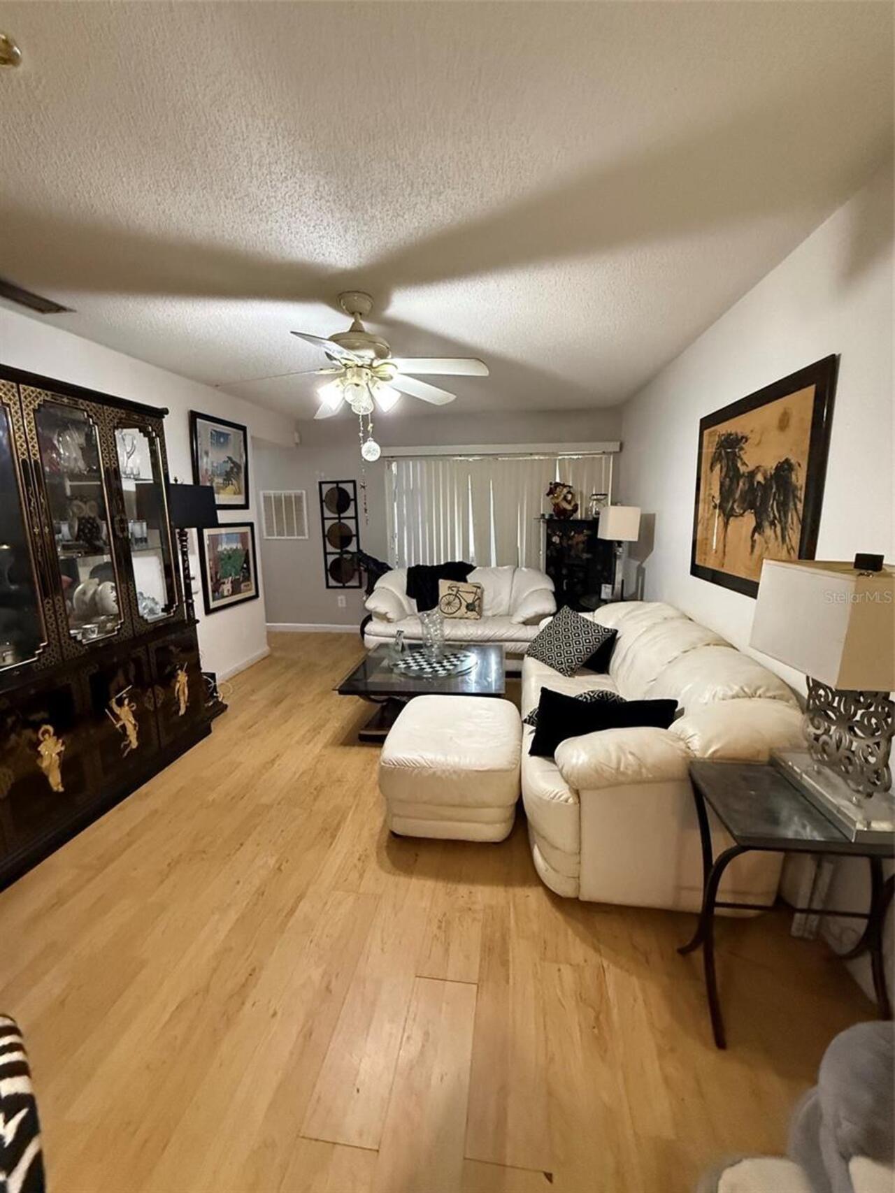 Listing Photo 11
