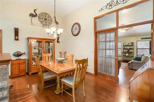 Listing Photo 7