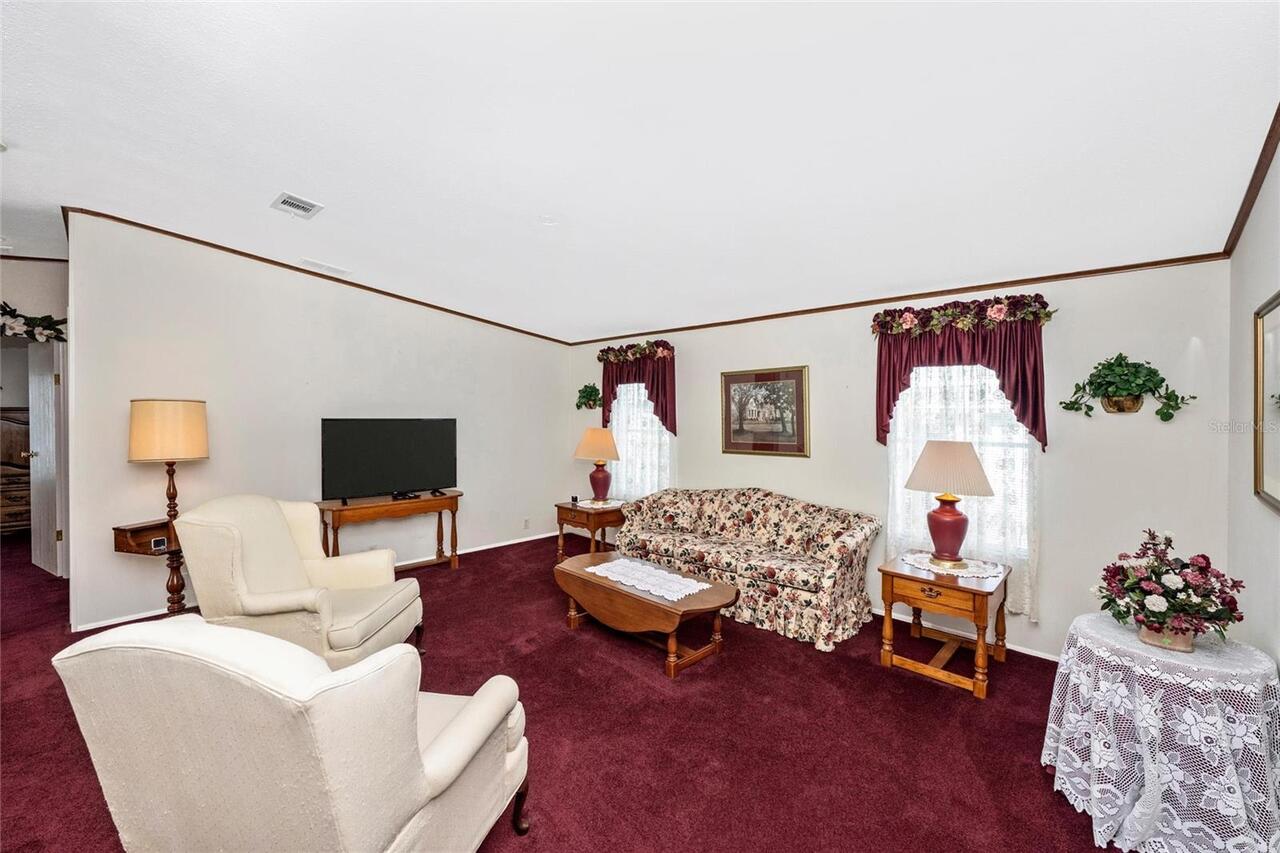 Listing Photo 8