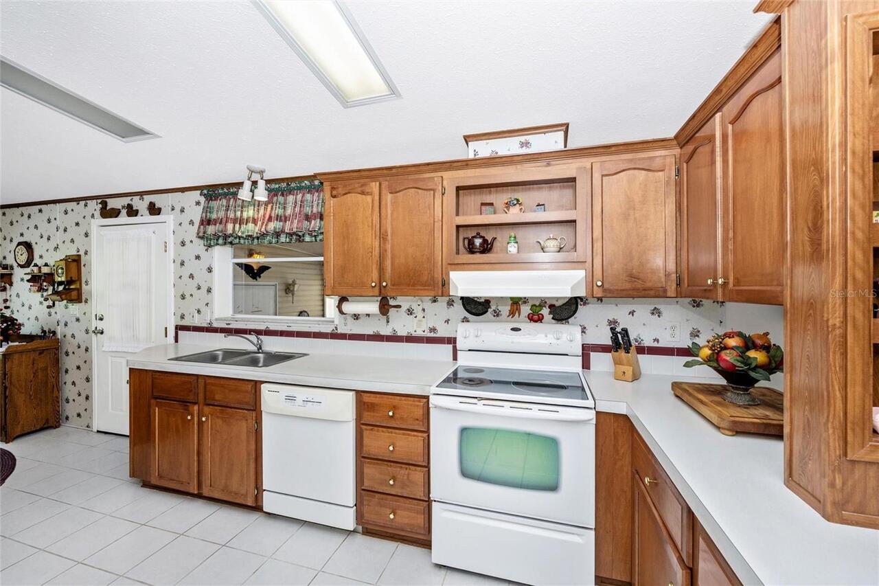 Listing Photo 17