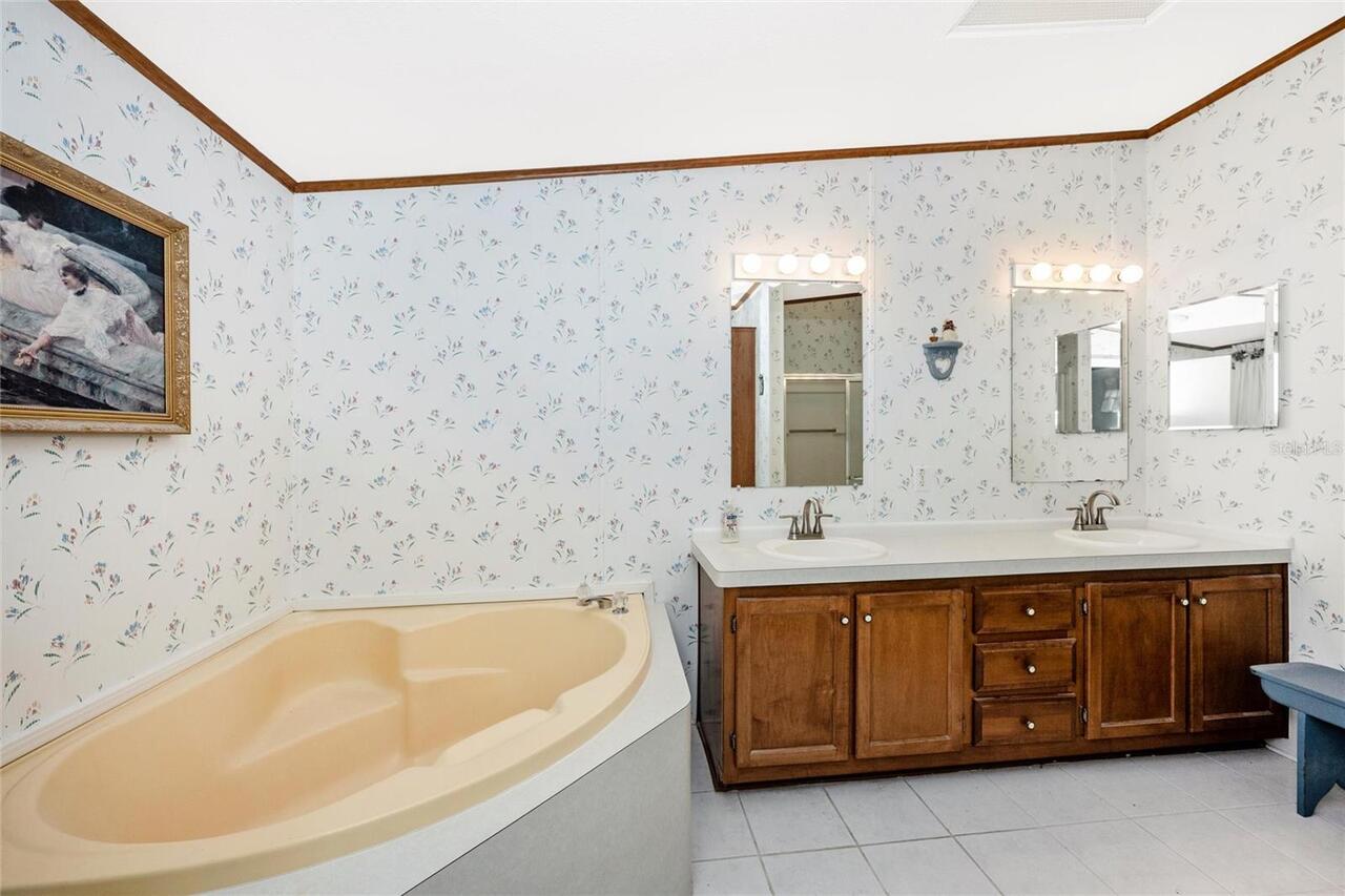 Listing Photo 28
