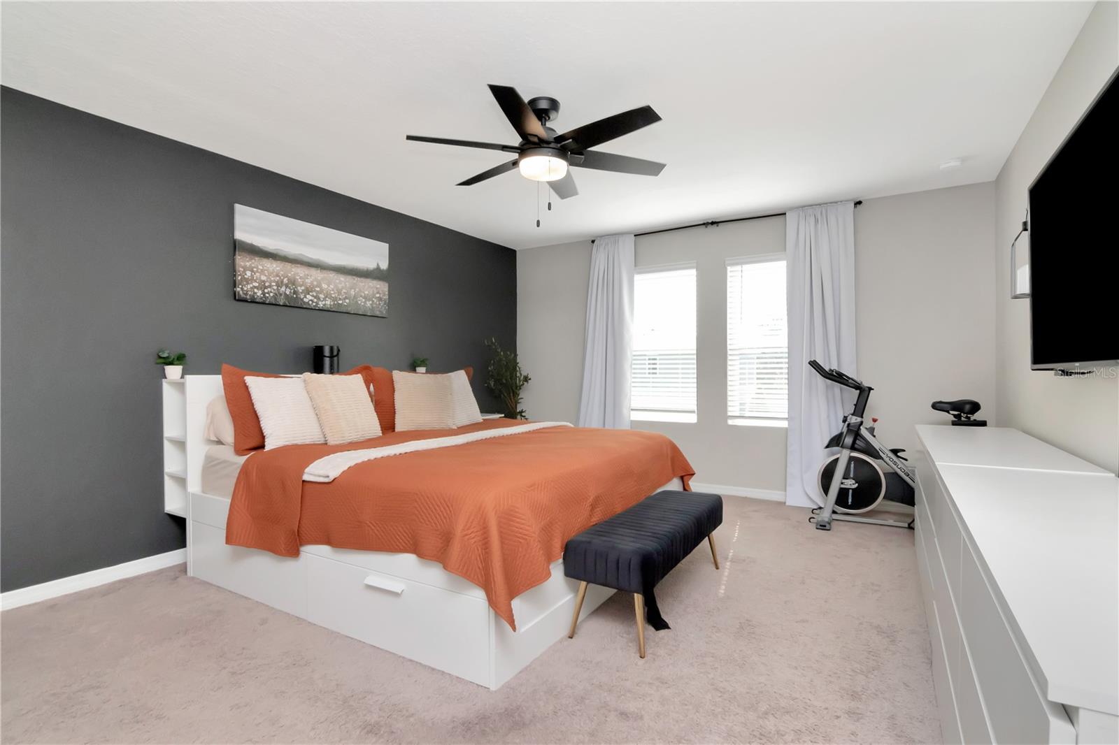 Listing Photo 10