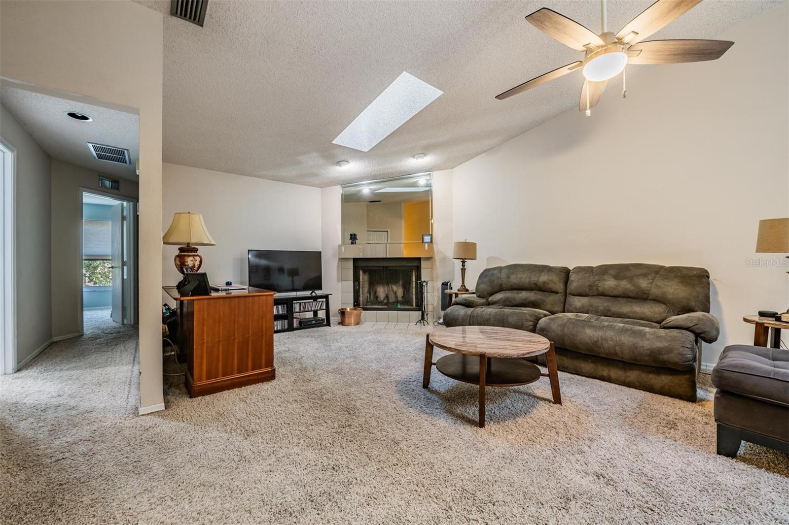 Listing Photo 9