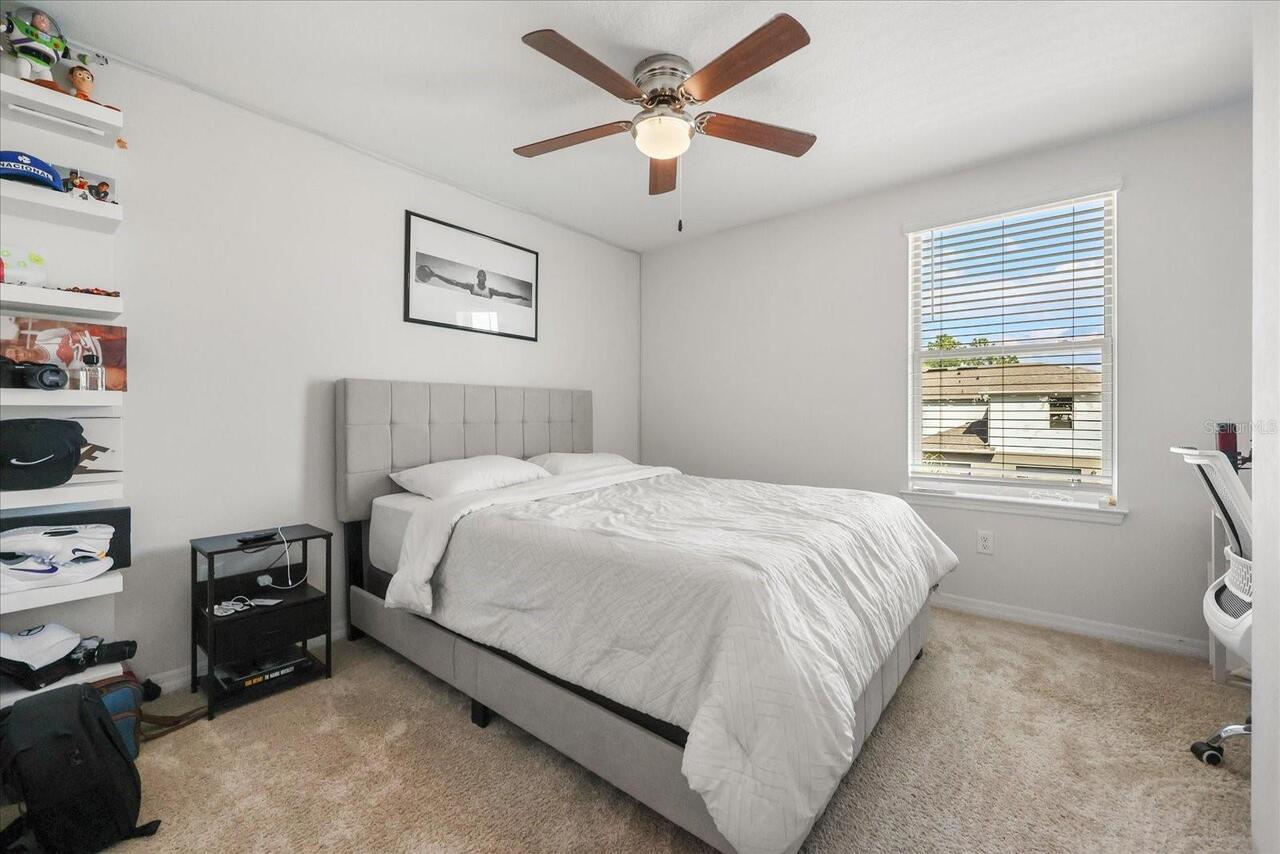 Listing Photo 11