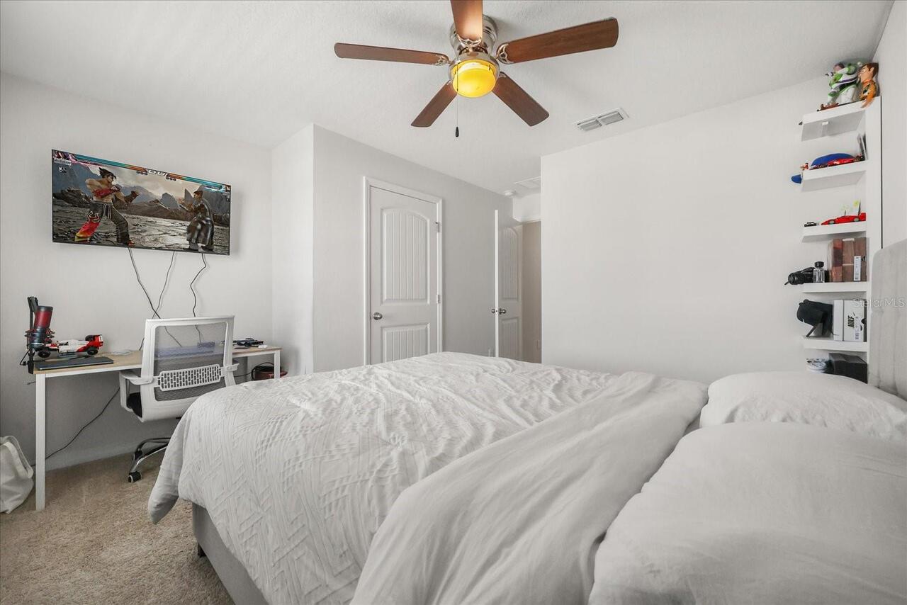 Listing Photo 12