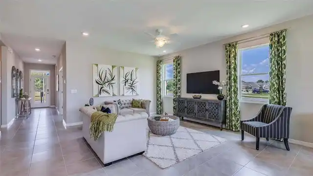 Listing Photo 6