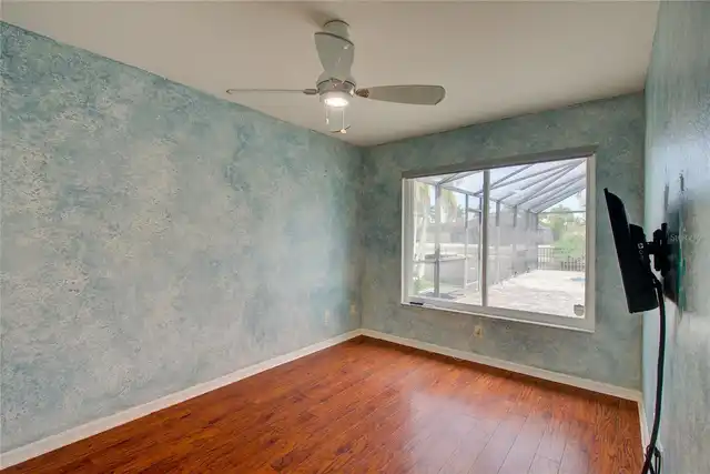Listing Photo 23
