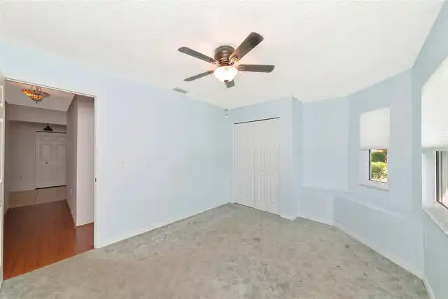 Listing Photo 32
